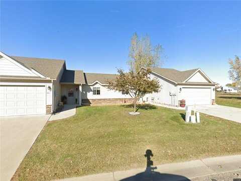 619 Cottonwood Avenue, Litchfield, MN 55355