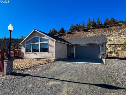 241 ELKVIEW DR, Canyon City, OR 97820