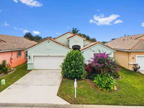 9520 Lago Drive, Boynton Beach, FL 33472