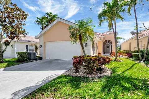 4786 Temple Drive, Delray Beach, FL 33445