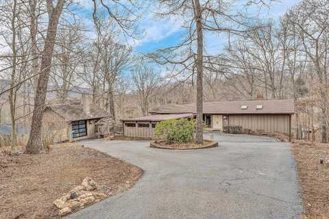 107 Tradewind TER, Huddleston, VA 24104