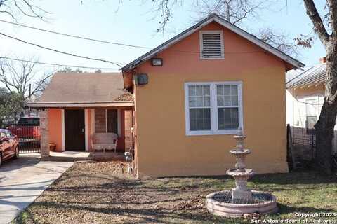 613 N Chupaderas St, San Antonio, TX 78207