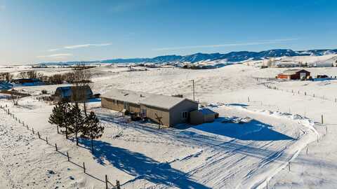 14 Spur Lane, Parkman, WY 82838