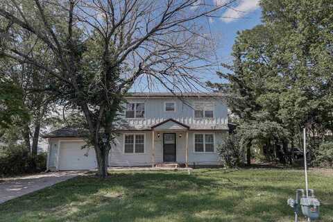 704 W Grand Ave, Hillsboro, KS 67063