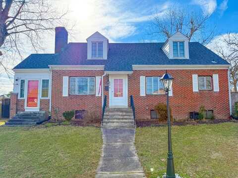 408 East Carolina Avenue, Crewe, VA 23930