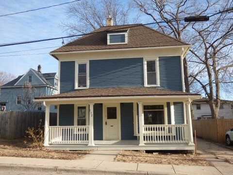 112 Oakland Avenue, Janesville, WI 53545