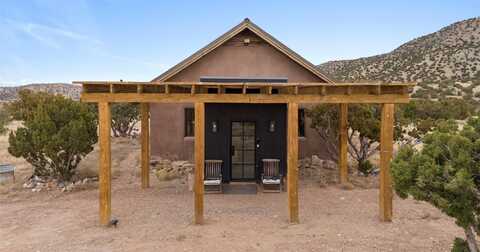 203 Camino Cerro Chato, Cerrillos, NM 87010