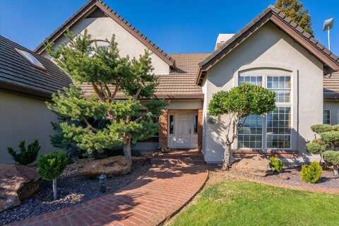 8826 Heritage Court, Redding, CA 96001