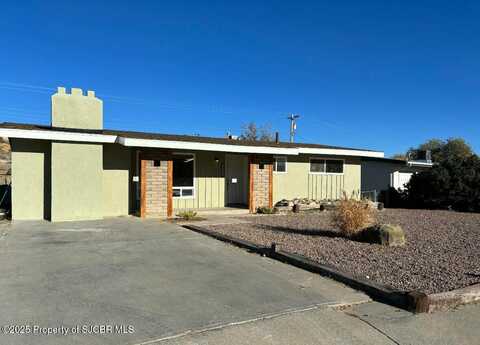 3024 CRESTRIDGE Drive, Farmington, NM 87401