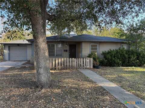 2505 Nightingale Street, Victoria, TX 77901