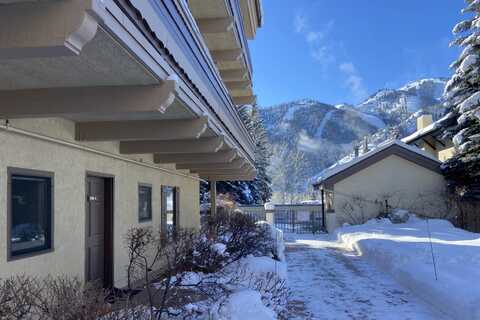 351 S 2nd Ave, Ketchum, ID 83340