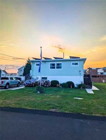 29 Montauk Avenue, Westerly, RI 02891