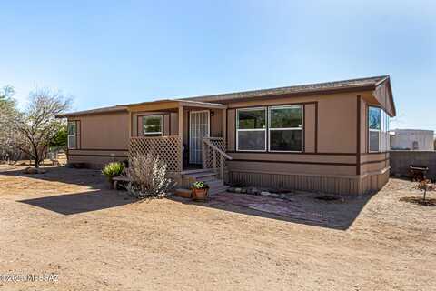 7790 N Prorodeo Road, Tucson, AZ 85743