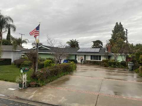 2820 W Cornell Avenue, Visalia, CA 93277