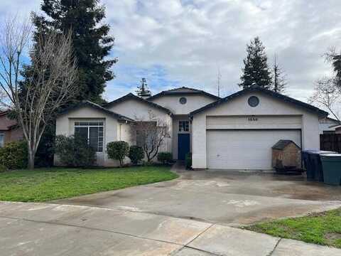 1550 N Rio Vista Court, Visalia, CA 93292