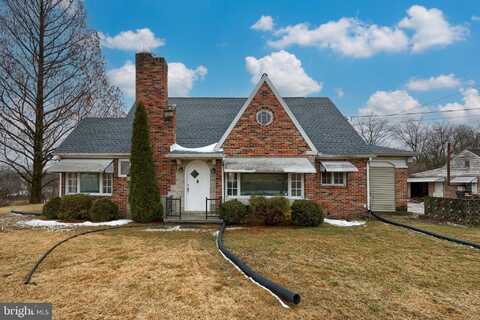 10 E CANAL ROAD, YORK, PA 17404