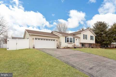 7 VALLEY RUN CIRCLE, HANOVER, PA 17331