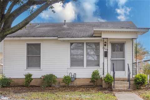 3700 Live Oak Avenue, Waco, TX 76708