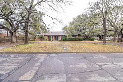 7116 Shady Oaks Drive, Waco, TX 76710