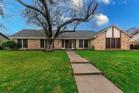 640 Ivy Ann Drive, Woodway, TX 76712