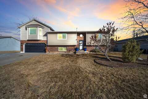 712 N 2300 W, West Point, UT 84015