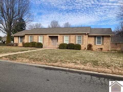 1303 Fairway Circle, Mayfield, KY 42066