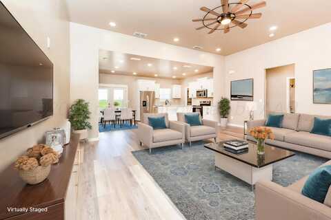 30 Country Club Drive, Farwell, TX 79325