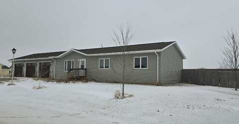 3117 Magnolia Street, Aberdeen, SD 57401