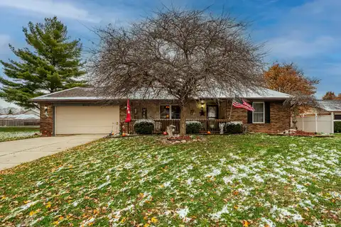 6910 Roberta Drive, Tipp City, OH 45371