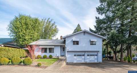 307 N 10th St, Philomath, OR 97370