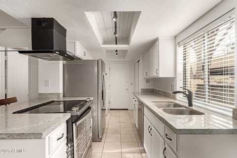 8841 S 48TH Street, Phoenix, AZ 85044