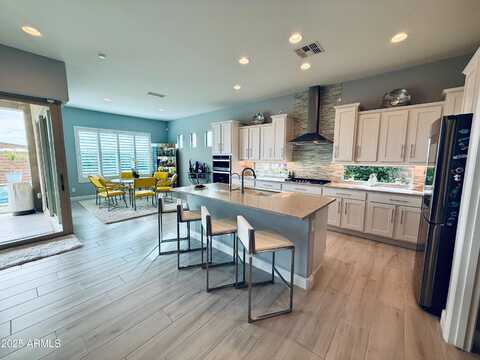 9685 W Patrick Lane, Peoria, AZ 85383