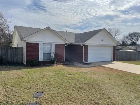 911 Allyson Ave, Bryant, AR 72022