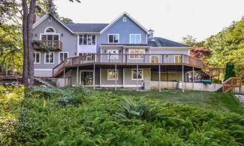 73 Clowes Drive, Falmouth, MA 02540