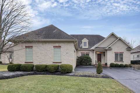 6075 Whitney Woods Court, Columbus, OH 43213