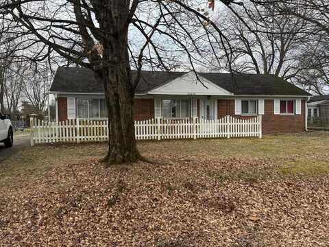 21 Flamingo Drive, Newark, OH 43055