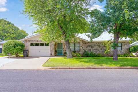 216 Broadmoor St, Fredericksburg, TX 78624