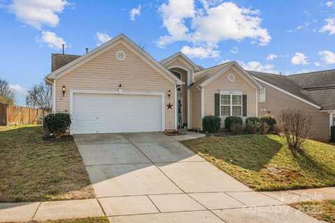 2943 Village Center Drive, Dallas, NC 28034