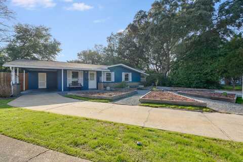 29 Caswell Circle, Mary Esther, FL 32569