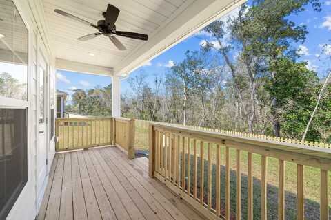 72 Riverwalk Circle, Freeport, FL 32439