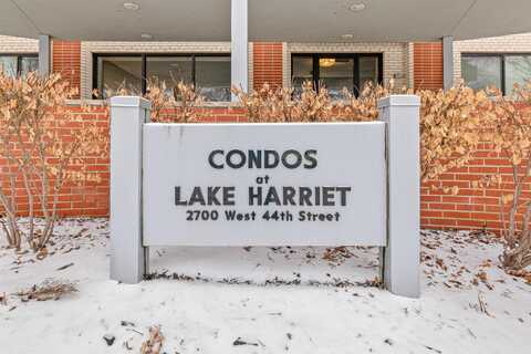 2700 W 44th Street 211, Minneapolis, MN 55410