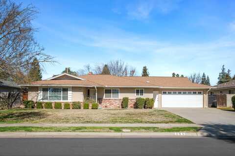 696 Celeste Avenue W, Fresno, CA 93704