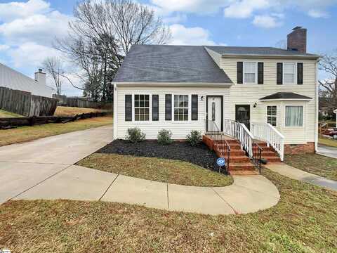 4 Sweetbriar Lane, Spartanburg, SC 29301