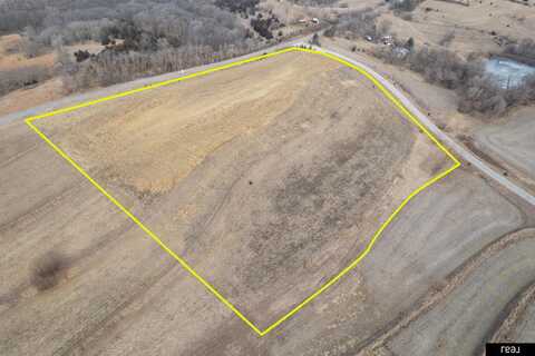 Tax lot 148 Tract 32, Fort Calhoun, NE 68023