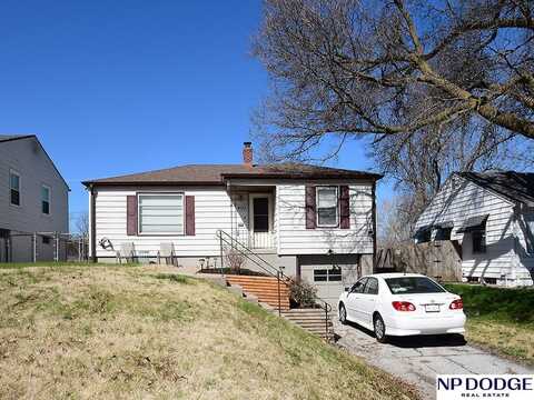 4122 N 55th Street, Omaha, NE 68104