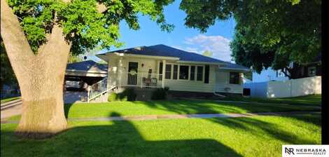 106 North Engdahl Avenue, Oakland, NE 68045