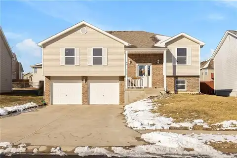 1507 Stoneybrooke Drive, Warrensburg, MO 64093