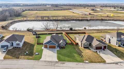 6324 142nd Street, Basehor, KS 66007