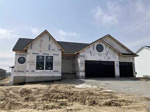 707 Lakeview Ct, Tiffin, IA 52340