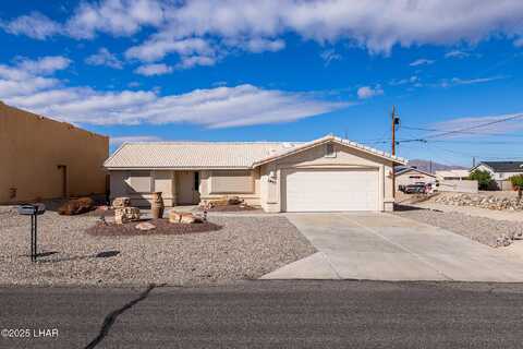 1405 Beefeater Dr, Lake Havasu City, AZ 86404